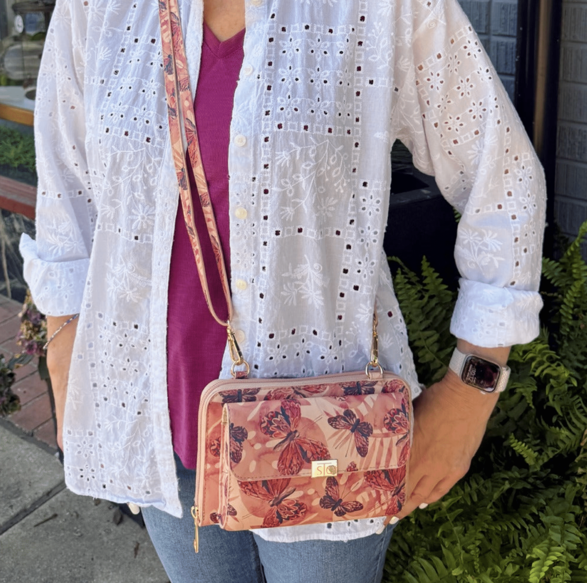 Captiva RFID Touch Screen Crossbody Purse – Vegan Leather Smartphone Bag - Lavender Hills BeautySave The GirlsCA-1037SG