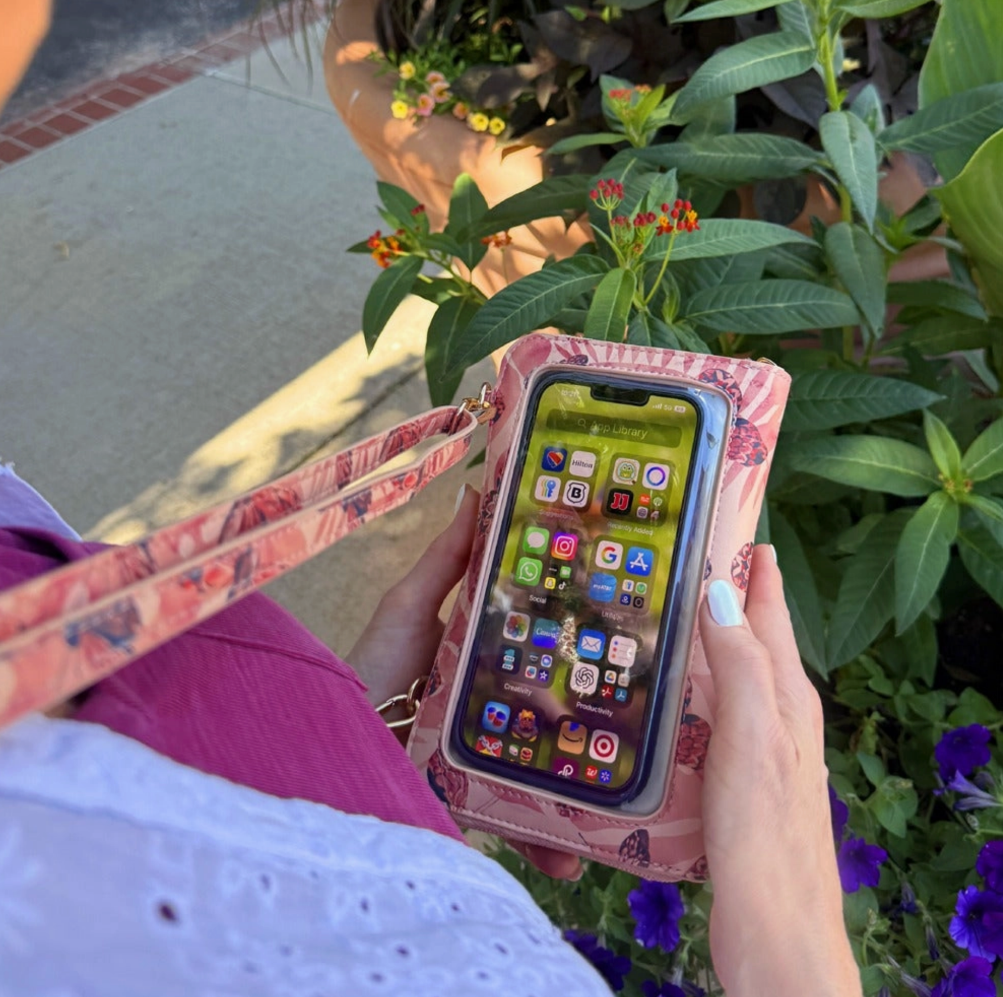 Captiva RFID Touch Screen Crossbody Purse – Vegan Leather Smartphone Bag - Lavender Hills BeautySave The GirlsCA-1037SG