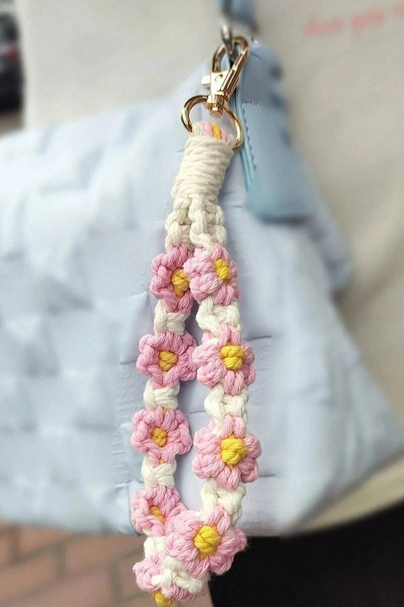Daisy Flower Macrame Keychain - Lavender Hills BeautyZenanaU - 601 - DRSE