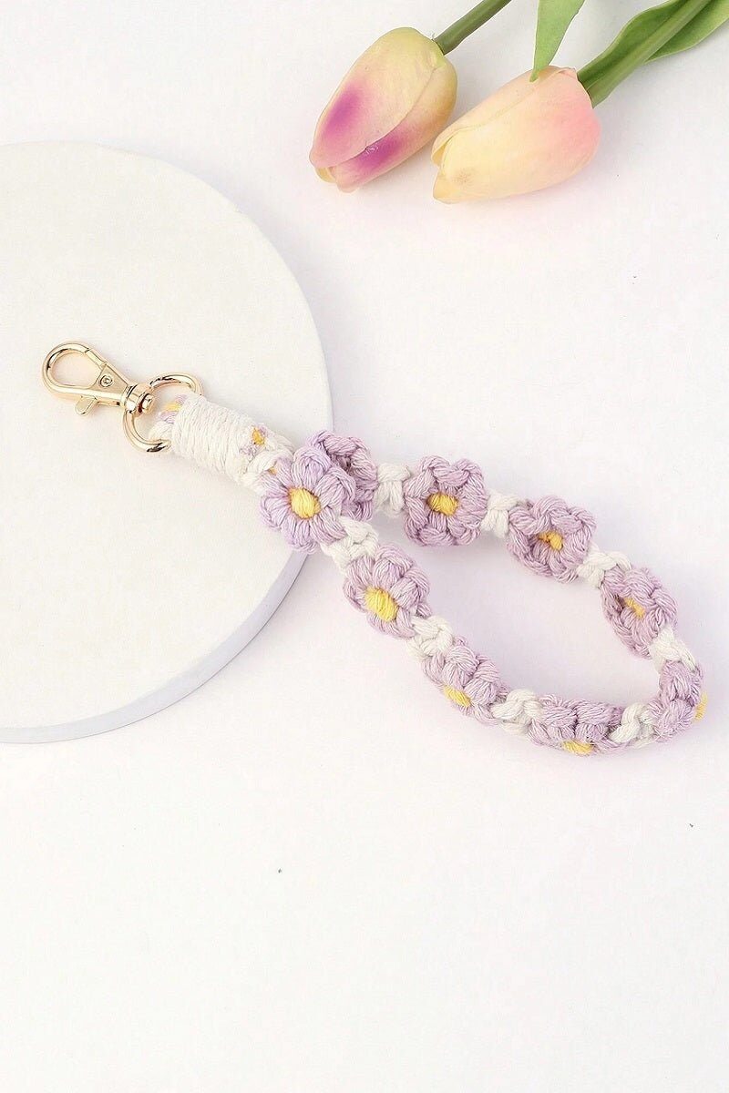 Daisy Flower Macrame Keychain - Lavender Hills BeautyZenanaU - 601 - DRSE