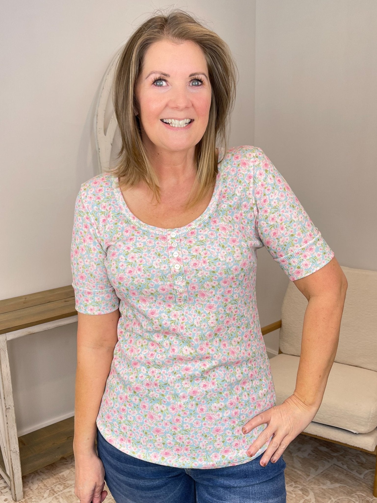 Floral Meadow Short Sleeve Top Shirt - Lavender Hills Beauty7th RayT4646M-S