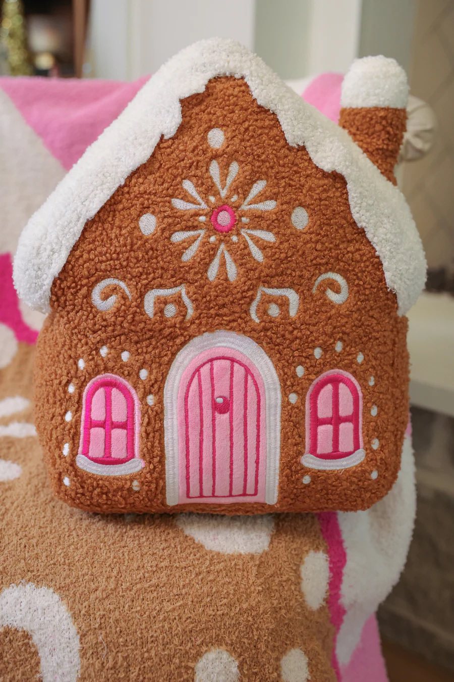 Gingerbread House Pillow - Lavender Hills BeautyJess Lea25090063-OS