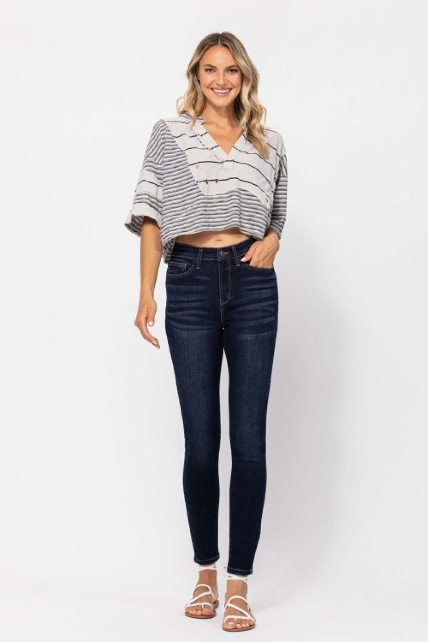 Judy Blue Classic Dark Wash High Rise Skinny Jeans - Lavender Hills BeautyJudy Blue82253REG - DK - 0(24)