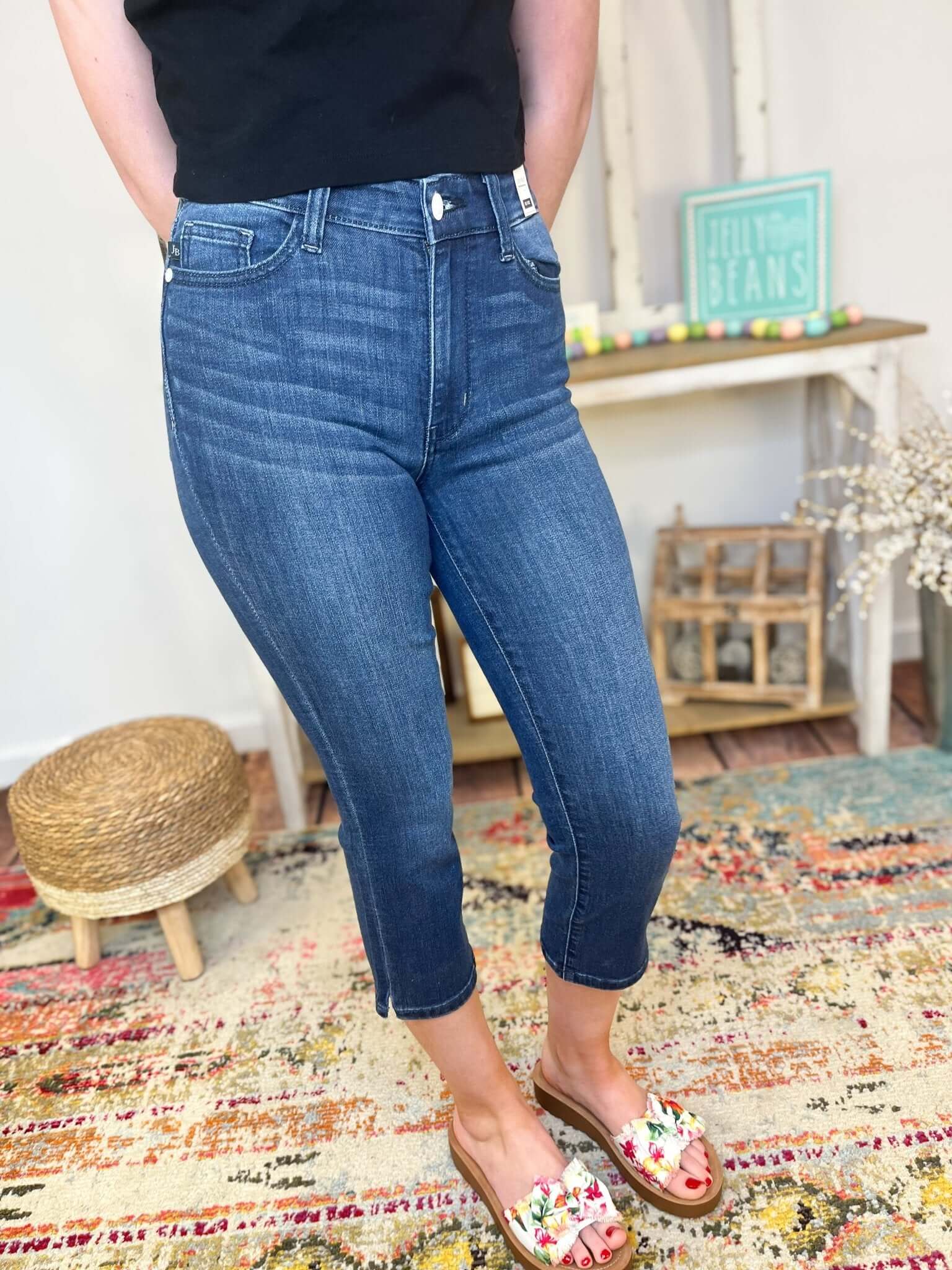 Judy Blue Dark Wash Skinny Fit Capri with Side Slit - Lavender Hills BeautyJudy Blue72120REG - DK - 1(25)