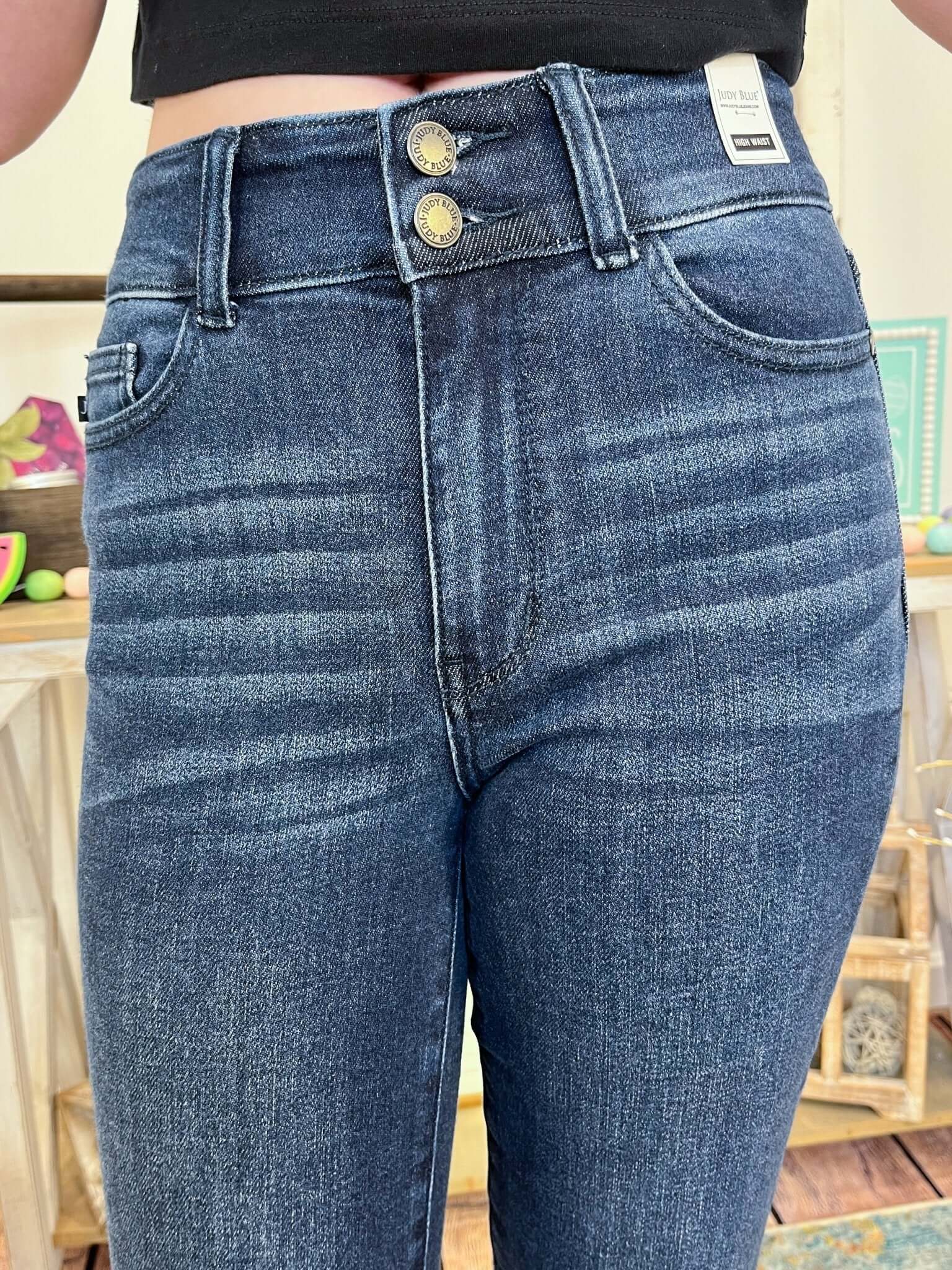 Judy Blue Dark Wash Skinny Fit Capri with Side Slit - Lavender Hills BeautyJudy Blue72120REG - DK - 1(25)