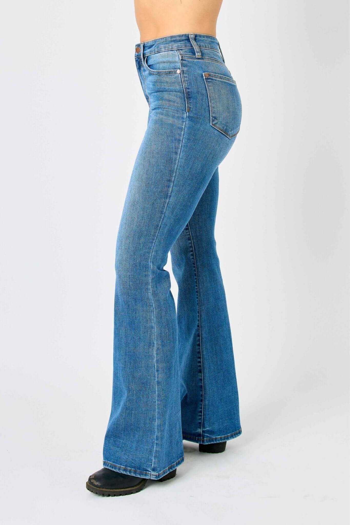 Judy Blue Harlow High Rise Mini Flare Jean - Lavender Hills BeautyJudy Blue82588REG - 03