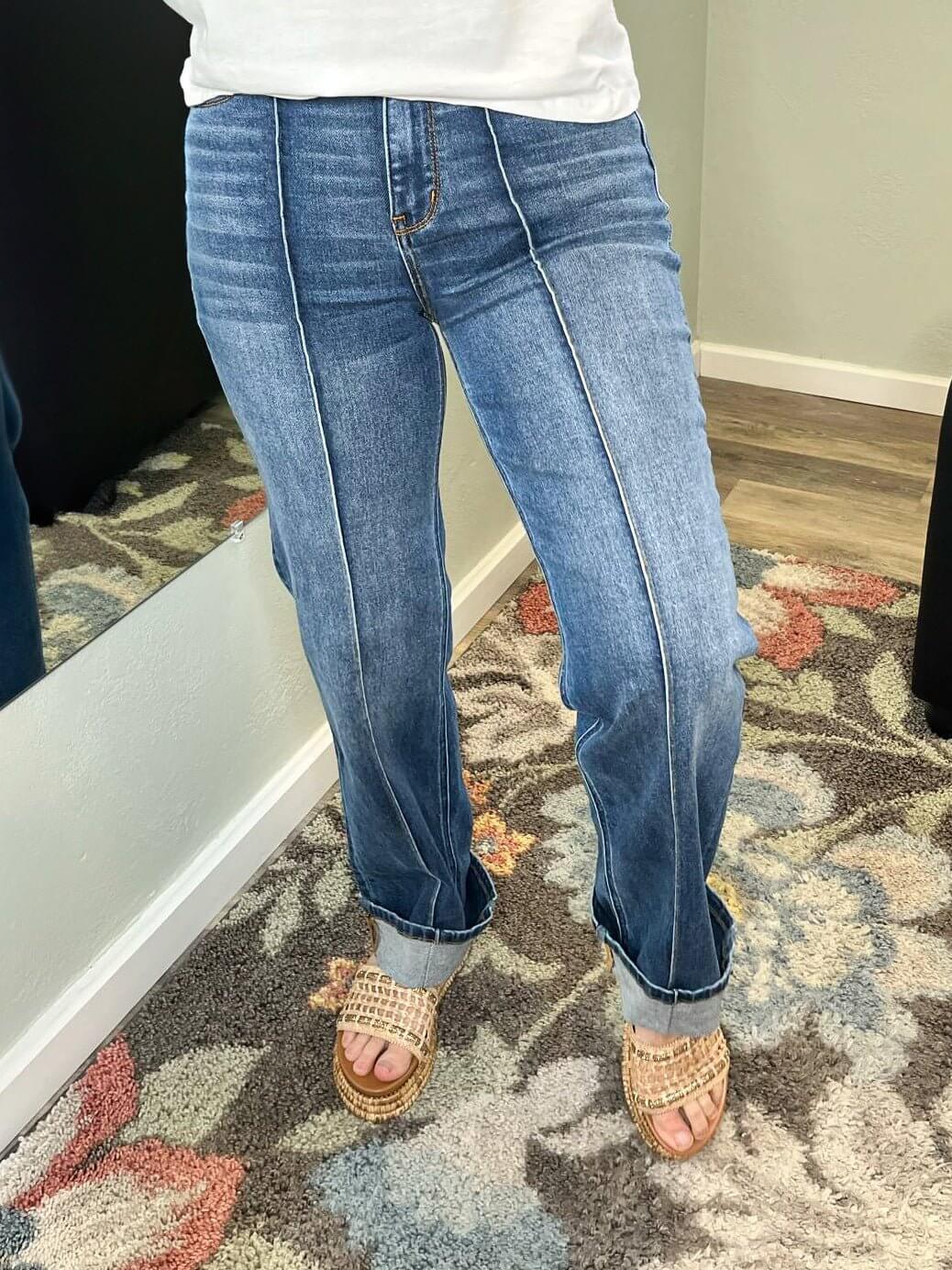 Judy Blue LiftLine Straight Jeans with Butt Lifting Seams - Lavender Hills BeautyJudy Blue82571REG - MD - 0(24)