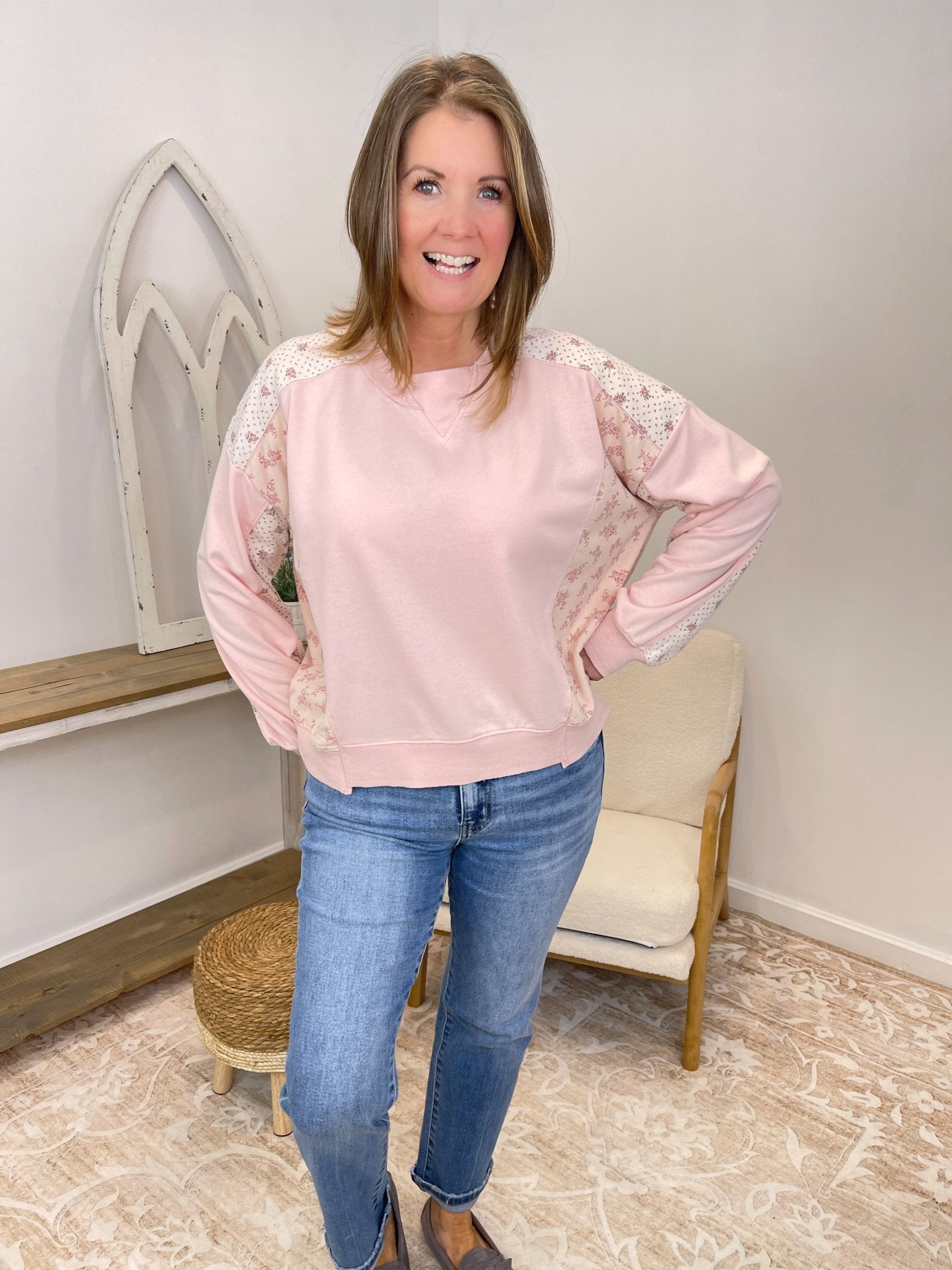 Pink Vintage Floral Patchwork Relaxed Sweatshirt - Lavender Hills BeautyMain StripCT34473-S