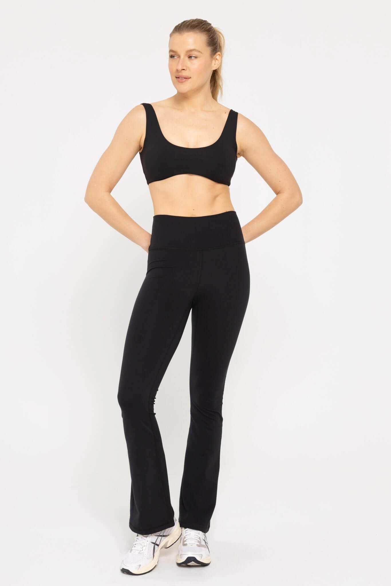 Venice High-Waist Flare Leggings Mono B