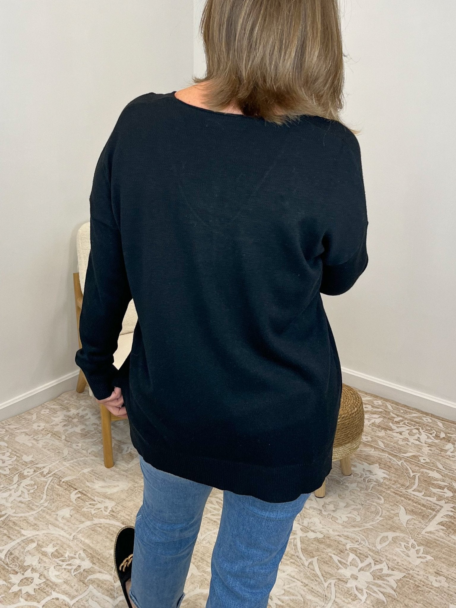 Viscose Front Seam Sweater - Lavender Hills BeautyZenanaTW-2211D6-BLK-SM