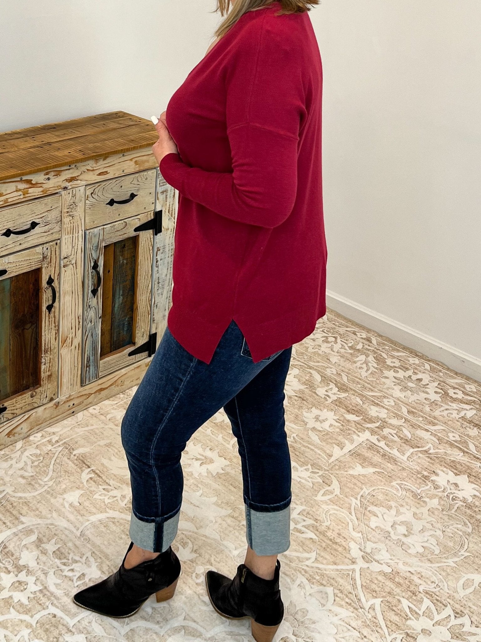 Viscose Front Seam Sweater - Lavender Hills BeautyZenanaTW - 2211D6 - BLK - SM