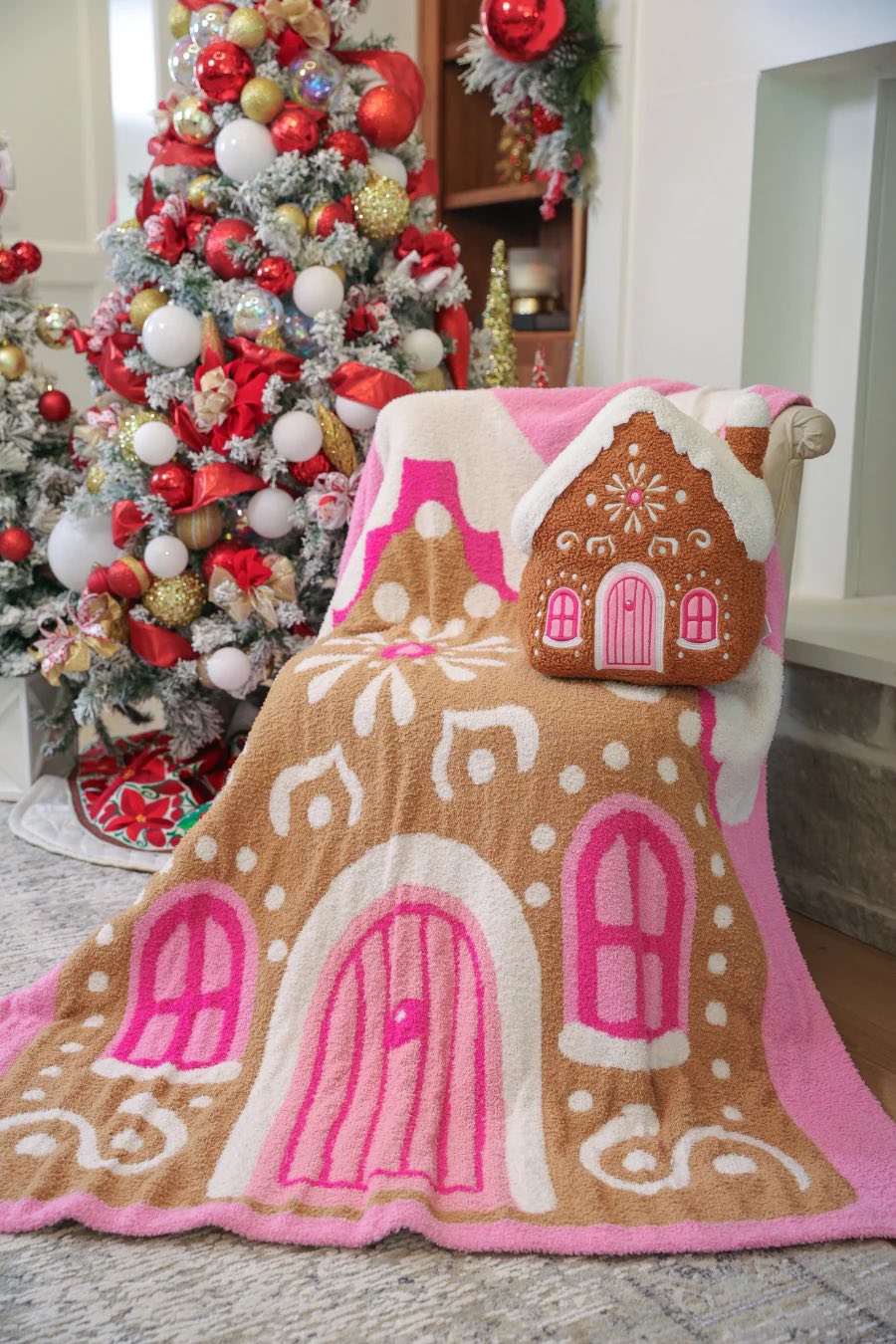 Whimsical Gingerbread House Throw Blanket - Lavender Hills BeautyJess Lea25080077