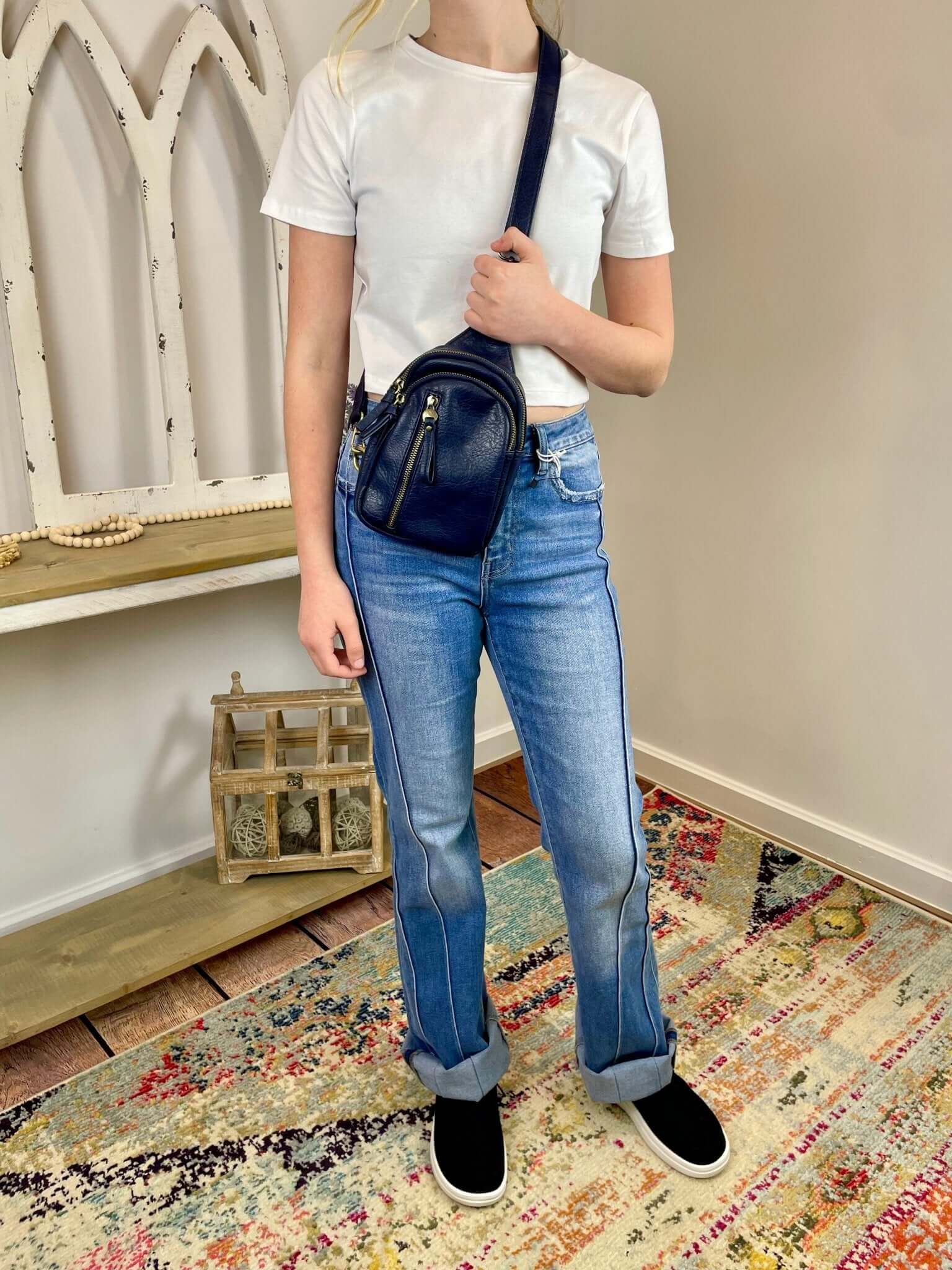 Skyler Sling Bag - Lavender Hills BeautyJoy SusanL8166 - 00