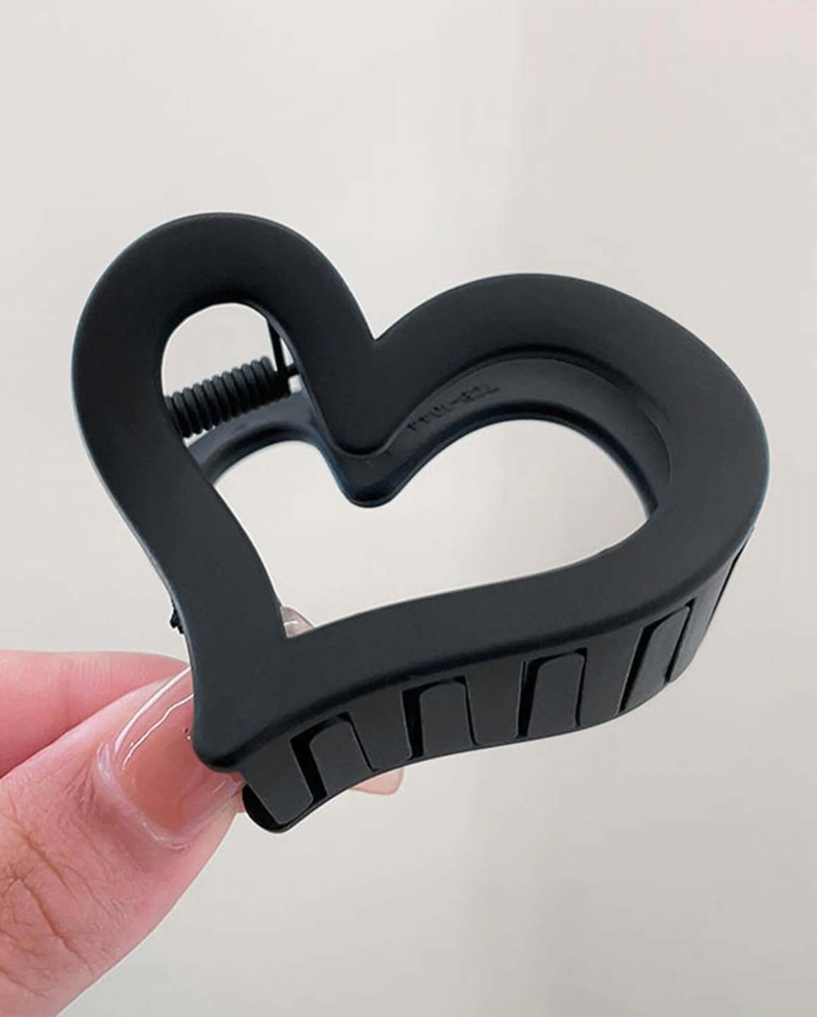 Medium Heart Shape Hair Clip - Lavender Hills BeautyLavender Hills Beauty