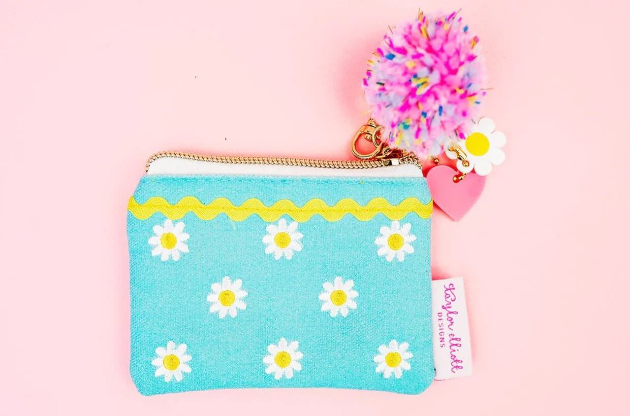 Daisy Darling Card Holder Keychain - Lavender Hills BeautyTaylor Elliott DesignsPOUCH-15