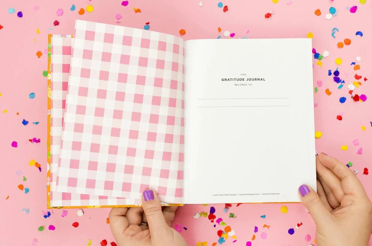 Gratitude Changes Everything 365 Day Journal - Lavender Hills BeautyTaylor Elliott DesignsNBK-06