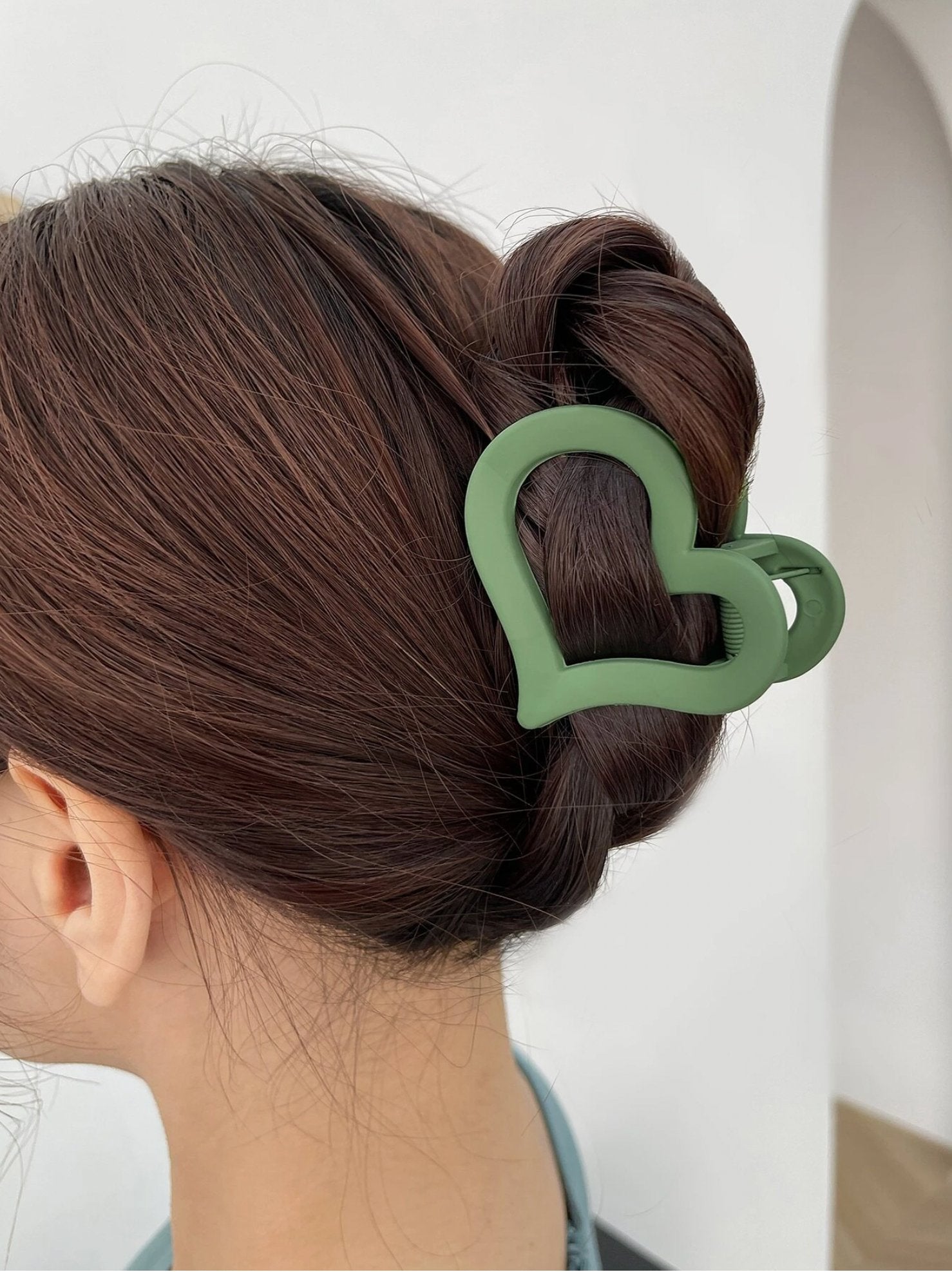 Medium Heart Shape Hair Clip - Green - Lavender Hills BeautyLavender Hills Beauty Studio