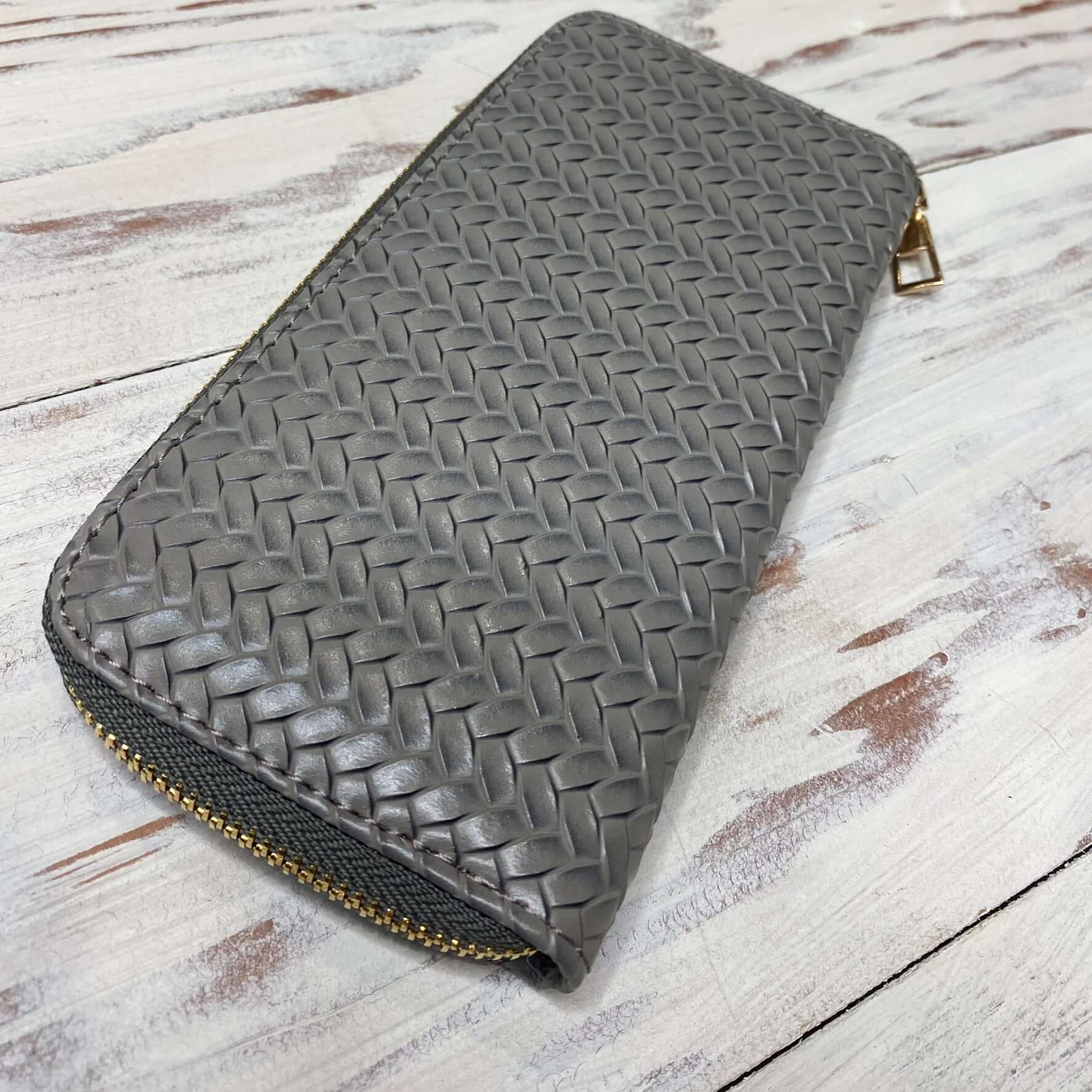Evie Textured Zip Wallet - Lavender Hills BeautyLavender Hills Beauty Studio