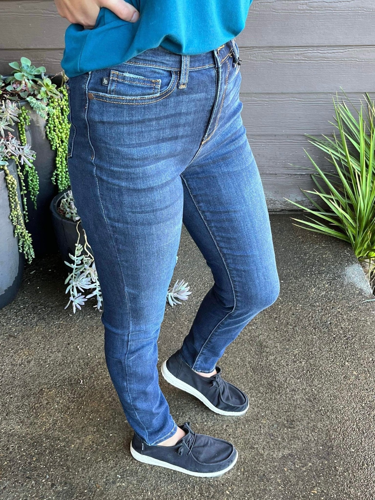 Melrose Relaxed Dark Fit Jeans | 82325REG | Judy Blue - Lavender Hills BeautyJudy Blue