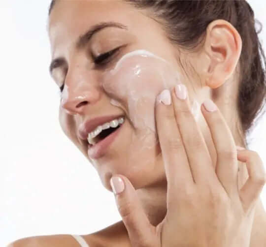 Mighty Brighty™ Vitamin C + Chamomile Brightening Mask | FarmHouse Fresh - Lavender Hills BeautyFarmhouse Fresh13059RT