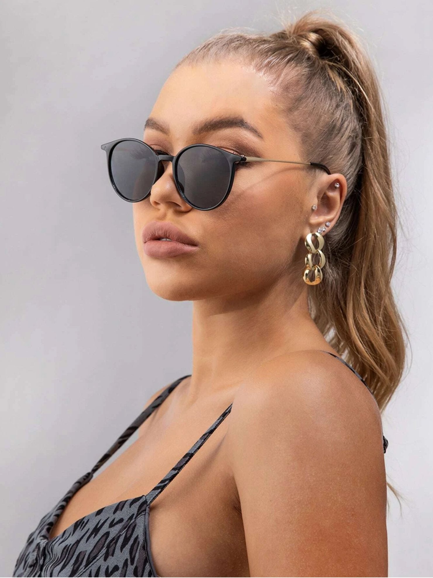 Round Black Sunglasses - Lavender Hills BeautyShein