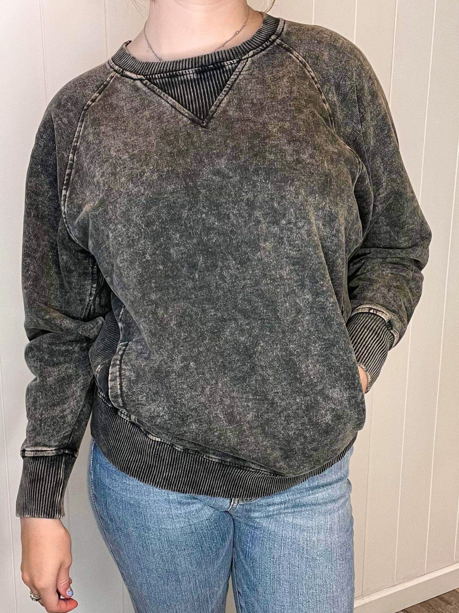 Washed grey outlet sweater