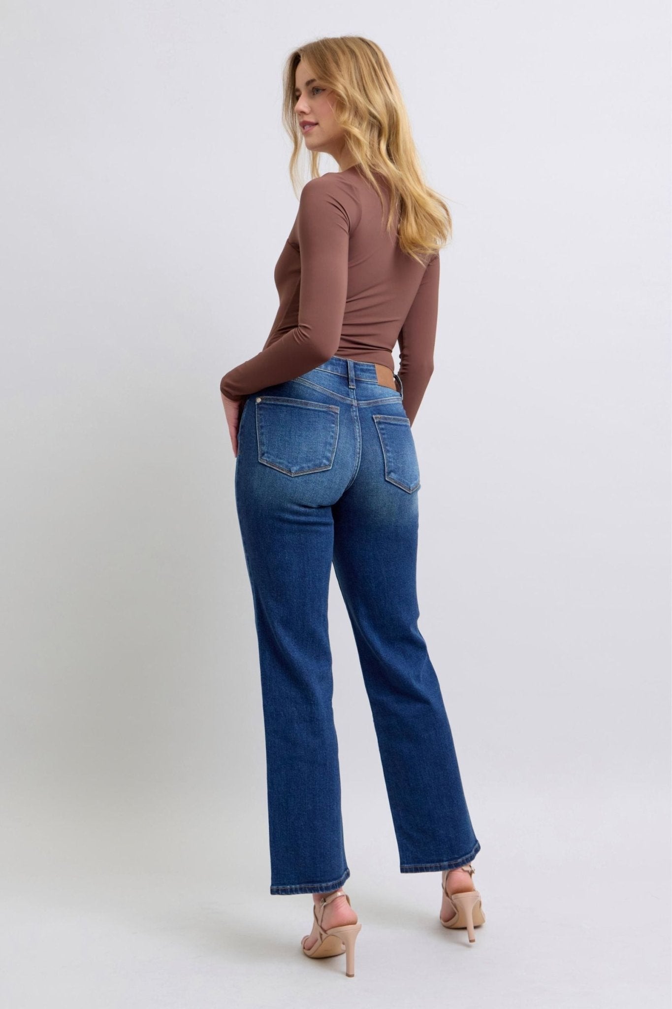 Judy Blue Side Seam Straight Leg Jeans - Lavender Hills BeautyJudy Blue82629REG - MD - 1(25)