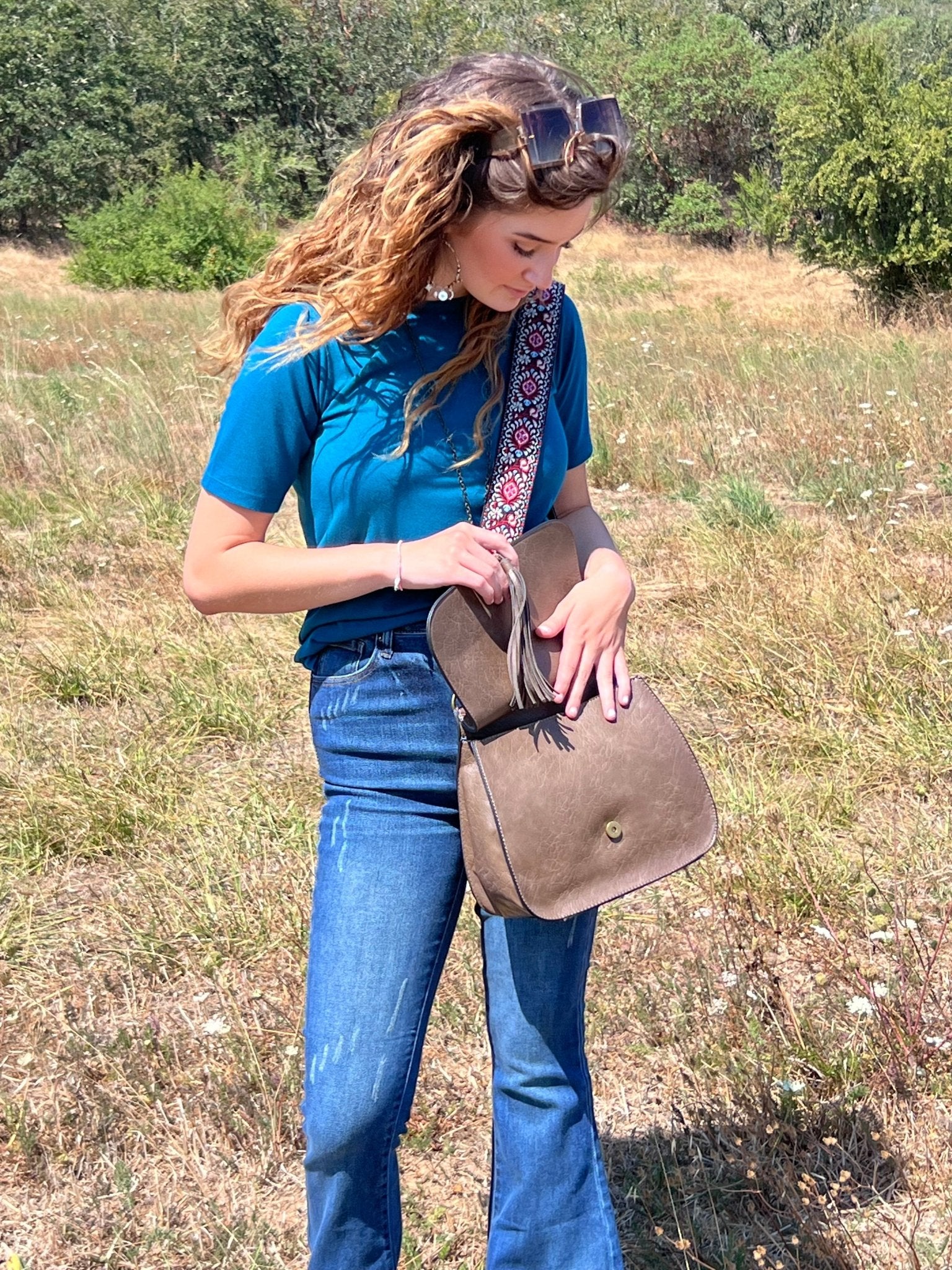 Carlisle Crossbody Purse - Lavender Hills BeautyAmpere Creations