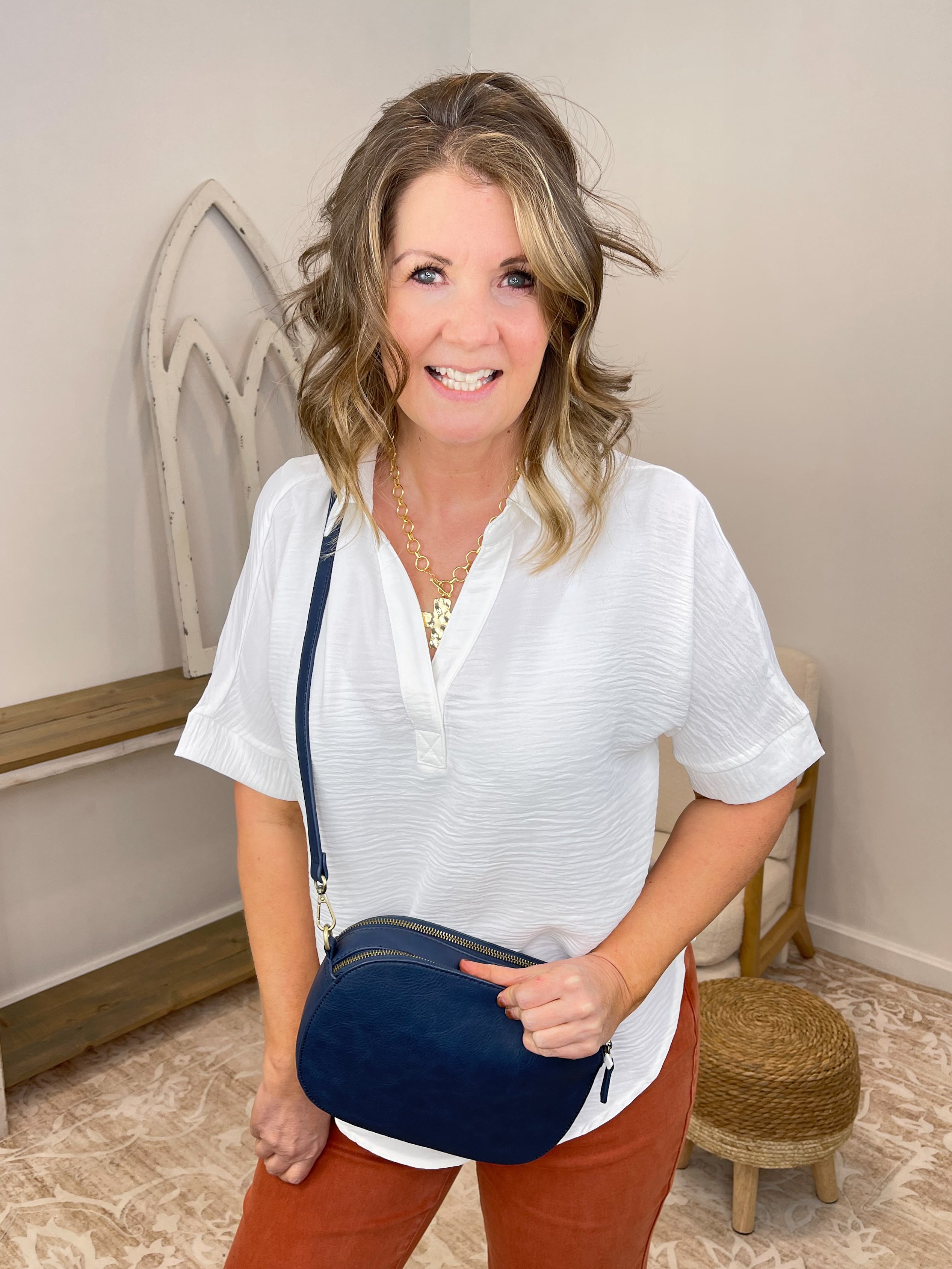 Classic Textured Woven Airflow Collared V-Neck Top