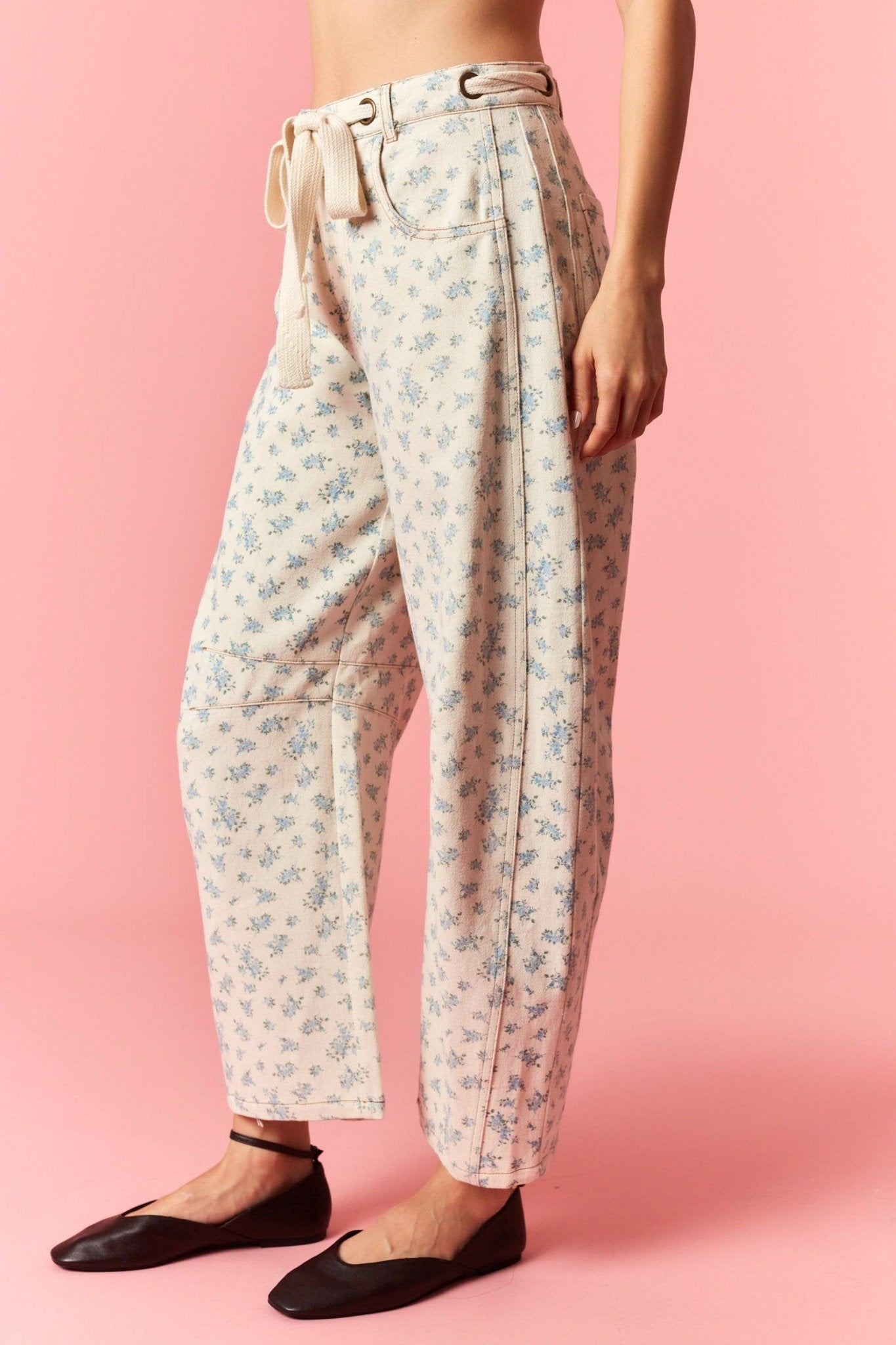 Eyelet Belt Floral Print Denim Barrel Pants - Lavender Hills BeautyPeach Love CaliforniaIP200317-03-S