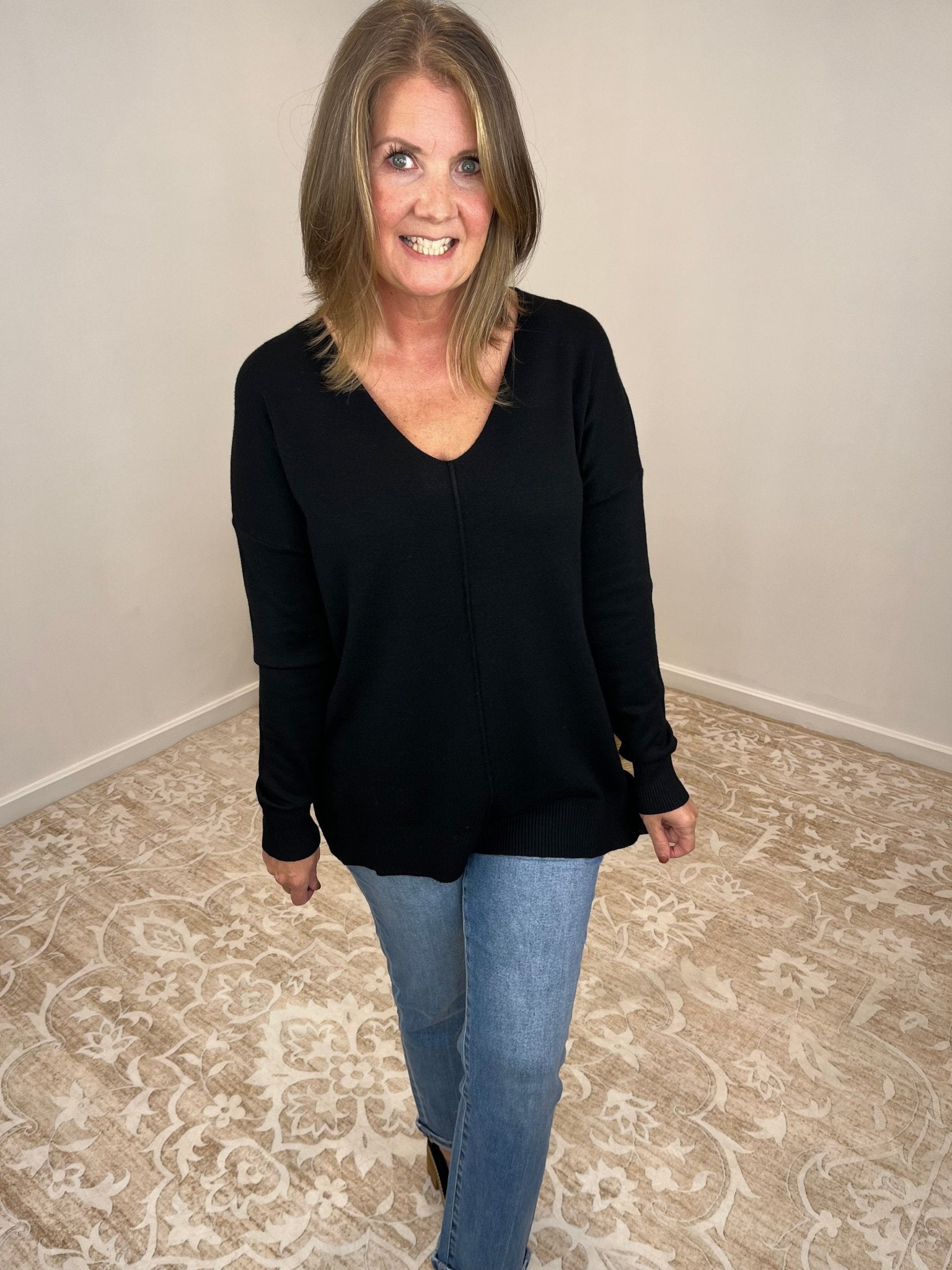 Viscose Front Seam Sweater - Lavender Hills BeautyZenanaTW-2211D6-BLK-SM